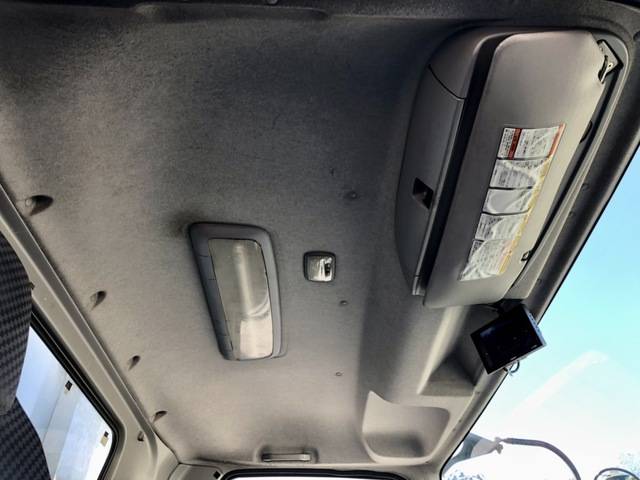 いすゞフォワード冷凍車（冷蔵車）中型（4t）[写真32]