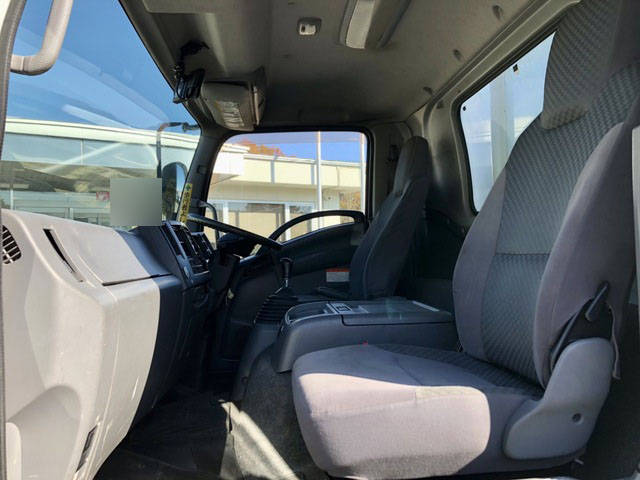 いすゞフォワード冷凍車（冷蔵車）中型（4t）[写真33]