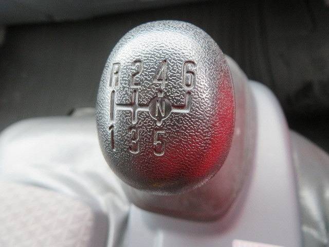 いすゞエルフ冷凍車（冷蔵車）小型（2t・3t）[写真14]