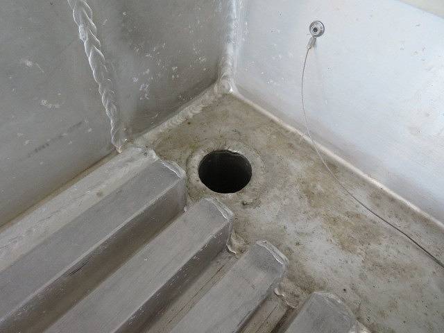 いすゞエルフ冷凍車（冷蔵車）小型（2t・3t）[写真28]