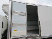 いすゞエルフ冷凍車（冷蔵車）小型（2t・3t）[写真29]