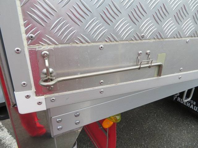 いすゞエルフ冷凍車（冷蔵車）小型（2t・3t）[写真30]