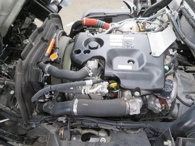 いすゞエルフ冷凍車（冷蔵車）小型（2t・3t）[写真34]