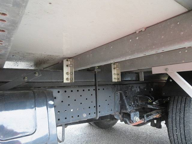 いすゞエルフ冷凍車（冷蔵車）小型（2t・3t）[写真37]