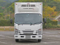 いすゞエルフ冷凍車（冷蔵車）小型（2t・3t）[写真05]