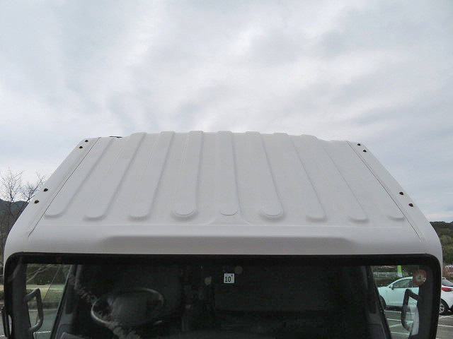 いすゞエルフ冷凍車（冷蔵車）小型（2t・3t）[写真06]