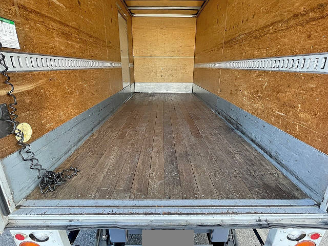 いすゞエルフアルミバン小型（2t・3t）[写真12]