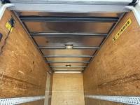 いすゞエルフアルミバン小型（2t・3t）[写真13]