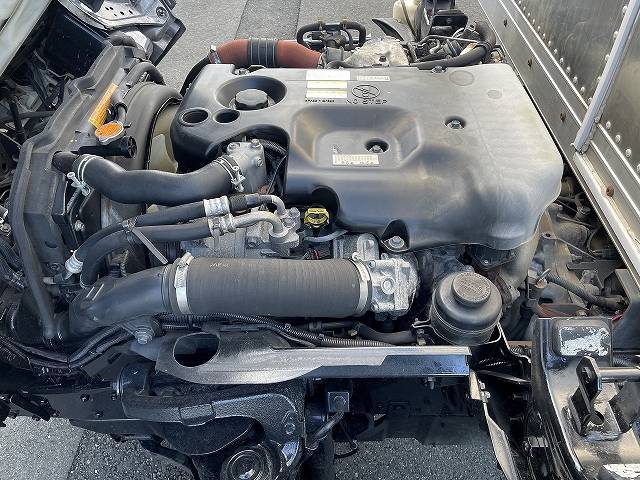 いすゞエルフアルミバン小型（2t・3t）[写真15]