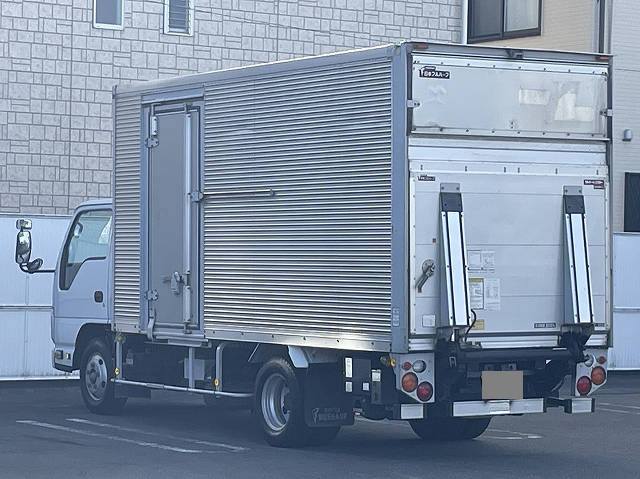 いすゞエルフアルミバン小型（2t・3t）[写真02]