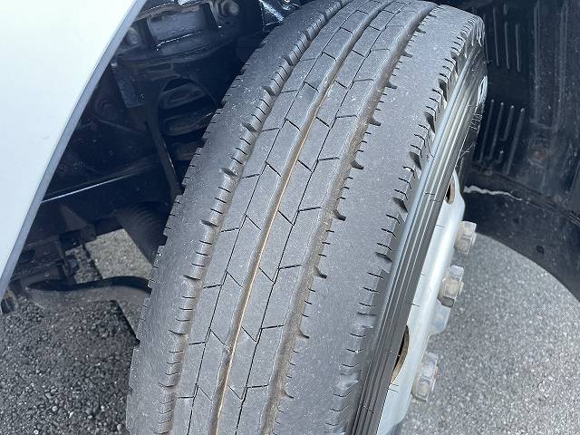 いすゞエルフアルミバン小型（2t・3t）[写真23]