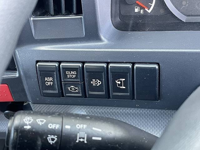 いすゞエルフアルミバン小型（2t・3t）[写真28]