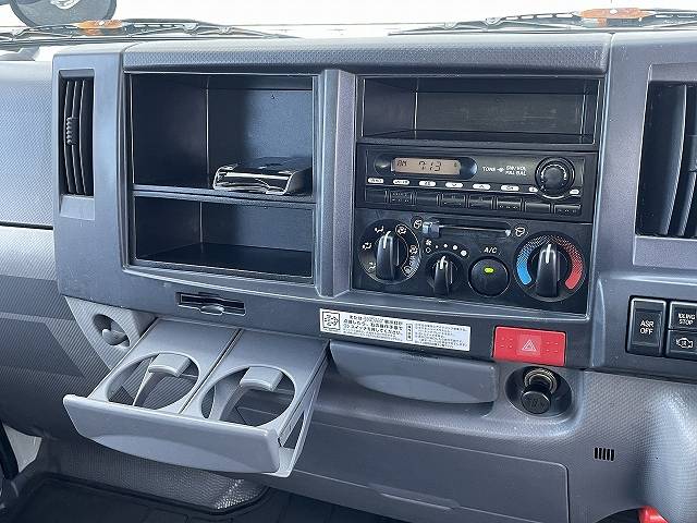 いすゞエルフアルミバン小型（2t・3t）[写真29]