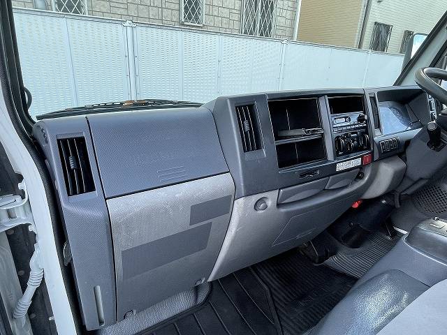 いすゞエルフアルミバン小型（2t・3t）[写真36]