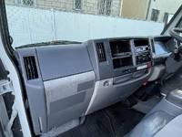 いすゞエルフアルミバン小型（2t・3t）[写真36]