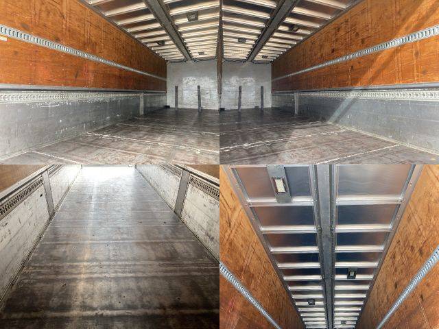 UDトラックスクオンアルミウイング大型（10t）[写真12]