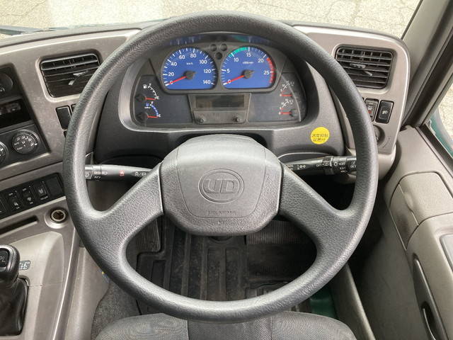 UDトラックスクオンアルミウイング大型（10t）[写真32]