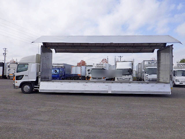 日野レンジャー幌ウイング中型（4t）[写真25]