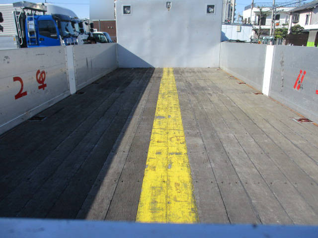 いすゞフォワードアルミブロック中型（4t）[写真15]