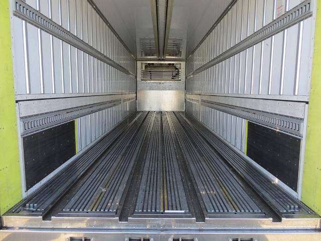 三菱ふそうスーパーグレート冷蔵冷凍ウイング大型（10t）[写真10]