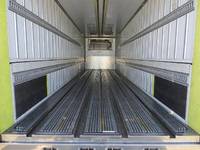 三菱ふそうスーパーグレート冷蔵冷凍ウイング大型（10t）[写真10]