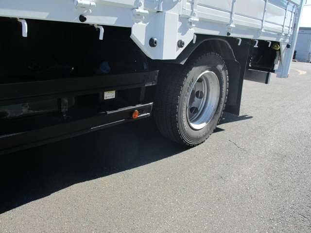 三菱ふそうファイター平ボディ増トン（6t・8t）[写真11]