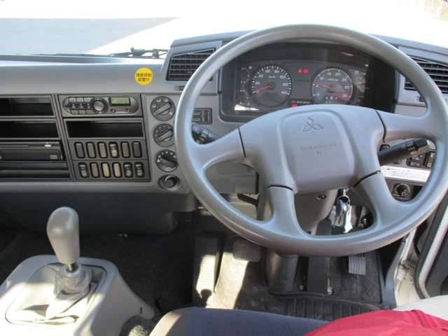 三菱ふそうファイター平ボディ増トン（6t・8t）[写真12]