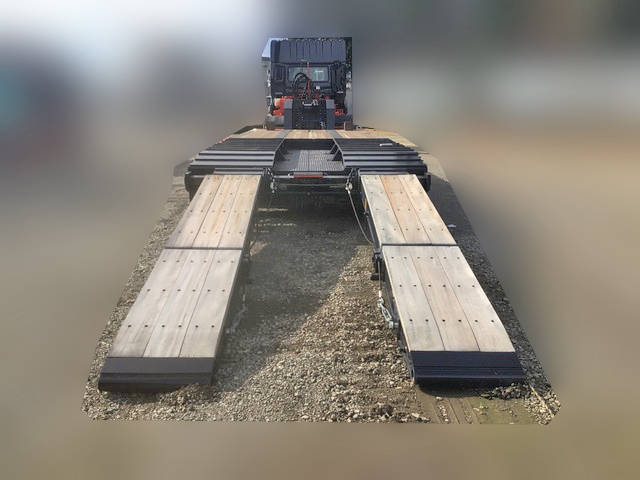 UDトラックスクオントレーラーヘッド（トラクターヘッド）大型（10t）[写真18]