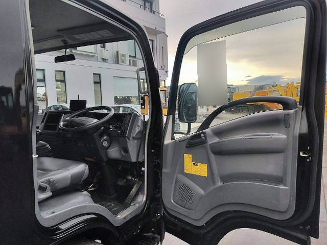 いすゞエルフローダーダンプ小型（2t・3t）[写真13]