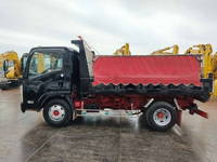 いすゞエルフローダーダンプ小型（2t・3t）[写真09]