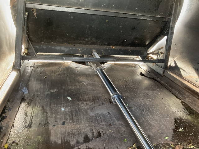 いすゞエルフパッカー車（塵芥車）小型（2t・3t）[写真13]