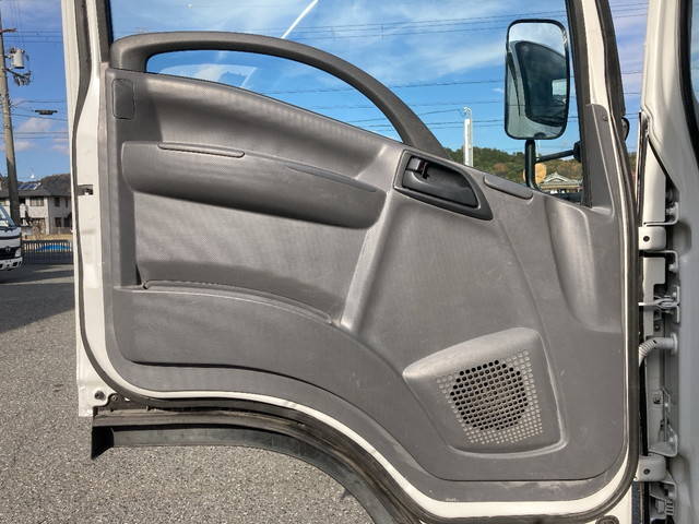 いすゞエルフパッカー車（塵芥車）小型（2t・3t）[写真26]