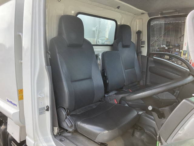 いすゞエルフパッカー車（塵芥車）小型（2t・3t）[写真29]