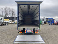 いすゞギガパネルウイング大型（10t）[写真12]