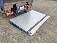 いすゞギガパネルウイング大型（10t）[写真18]