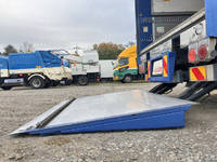 いすゞギガパネルウイング大型（10t）[写真19]