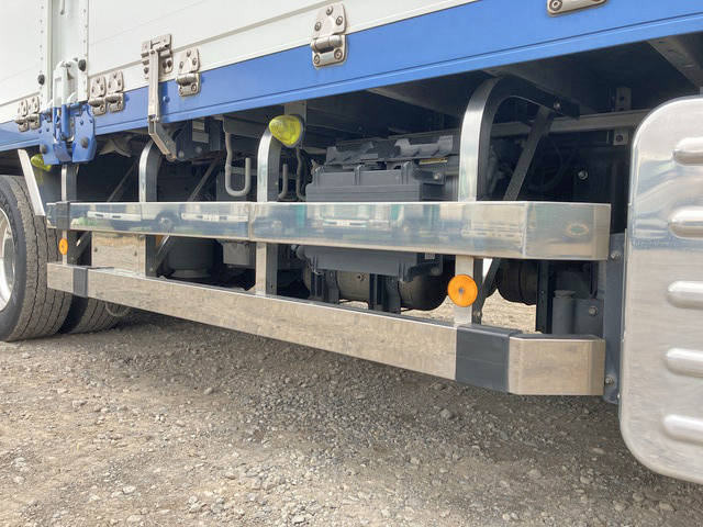 いすゞギガパネルウイング大型（10t）[写真20]