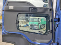 いすゞギガパネルウイング大型（10t）[写真30]