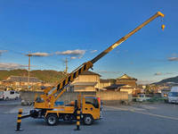 いすゞエルフ穴掘建柱車小型（2t・3t）[写真06]