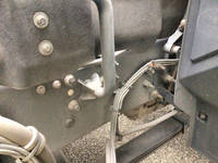 UDトラックスクオントレーラーヘッド（トラクターヘッド）大型（10t）[写真17]