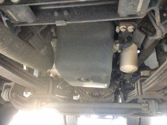 UDトラックスクオントレーラーヘッド（トラクターヘッド）大型（10t）[写真23]