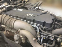 UDトラックスクオントレーラーヘッド（トラクターヘッド）大型（10t）[写真26]