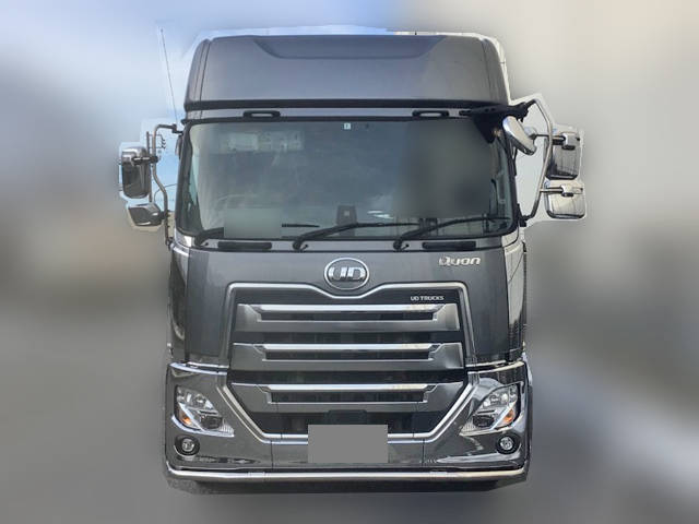 UDトラックスクオントレーラーヘッド（トラクターヘッド）大型（10t）[写真06]