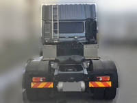 UDトラックスクオントレーラーヘッド（トラクターヘッド）大型（10t）[写真09]