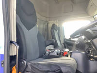 日野プロフィアアルミウイング大型（10t）[写真32]