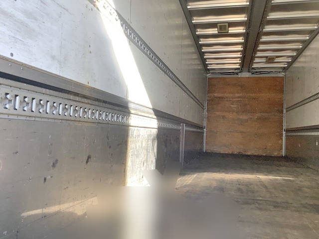 日野プロフィアアルミウイング大型（10t）[写真09]