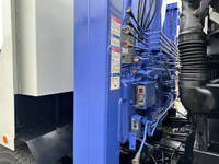 いすゞギガセルフクレーン4段大型（10t）[写真11]