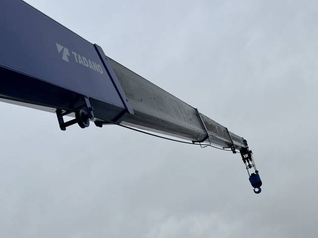 いすゞギガセルフクレーン4段大型（10t）[写真18]