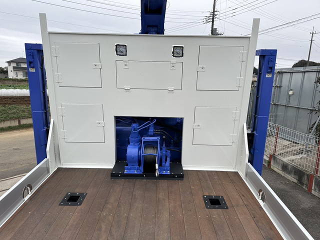 いすゞギガセルフクレーン4段大型（10t）[写真08]