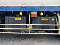 UDトラックスクオンアルミブロック大型（10t）[写真14]